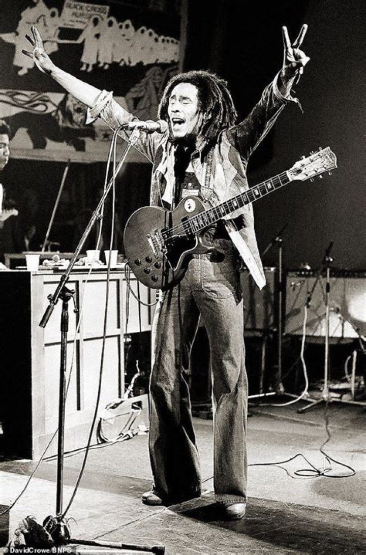 Uncover Bob Marley's Anti-War Anthems: Lyrics And Insights